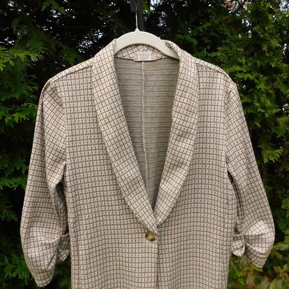 Altar'd State Stretchy Knit One-Button Blazer with Ruched 3/4 Sleeves - Picture 2 of 3